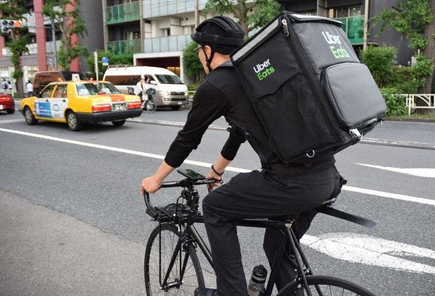 Uber Eats Bike Delivery - Photo Credit: Mainichi/Akane Imamura