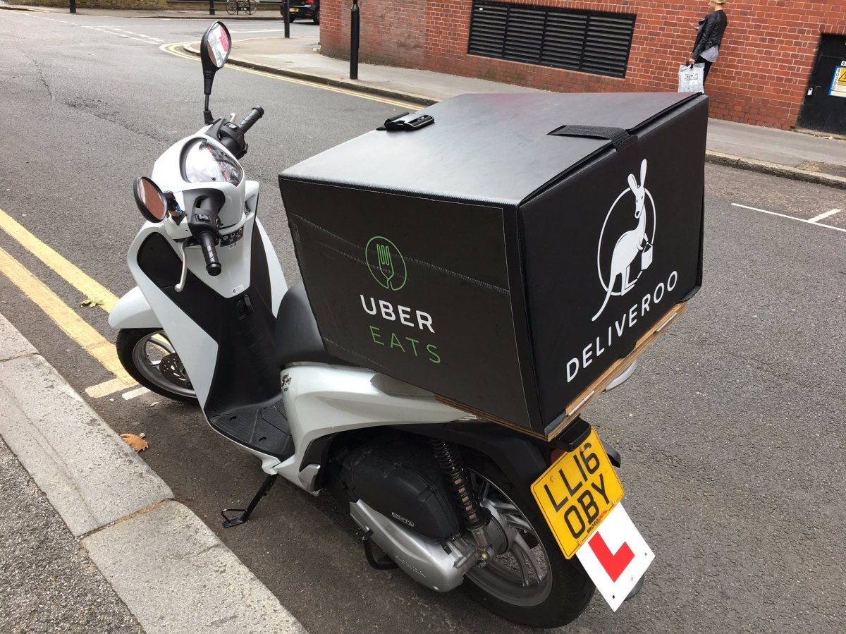 Uber Eats Deliveroo